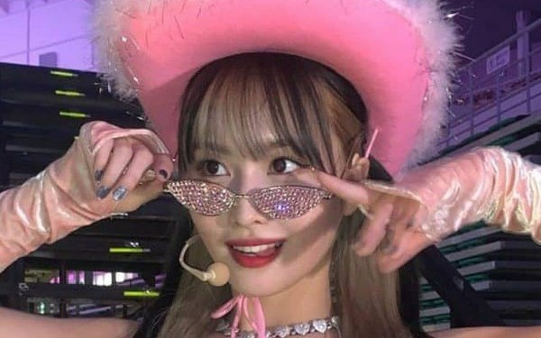 What kpop mv is this? - Test | Quotev